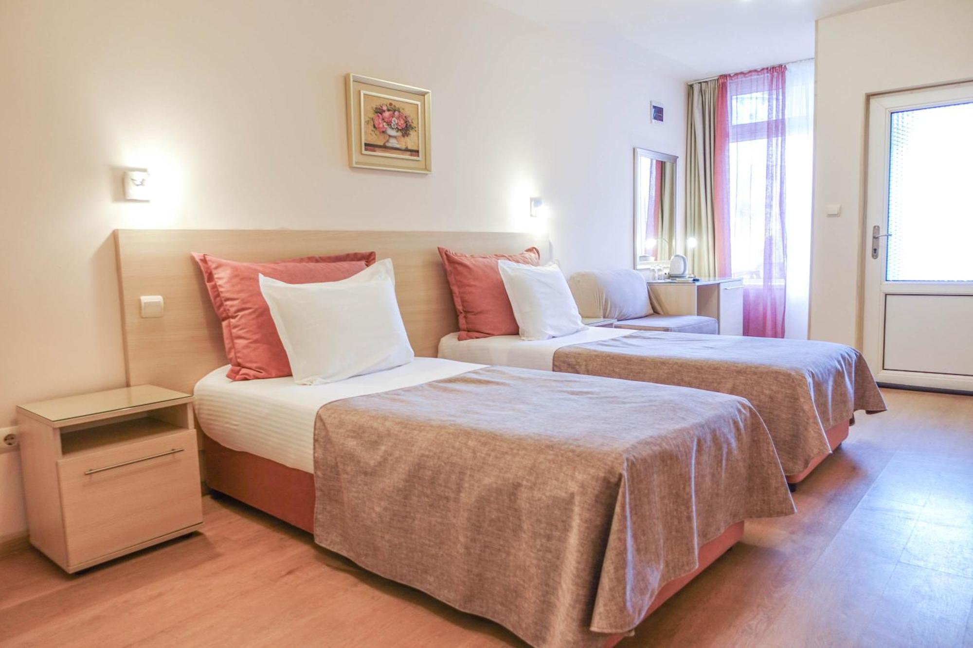 Hotel Acropolis 바르나 외부 사진